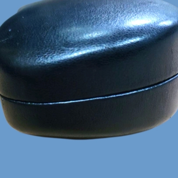 NWOT Original Wayfarer Classic RAY-BAN SUNGLASSES WITH RAY-BAN CASE & CLOTH - Picture 6 of 12